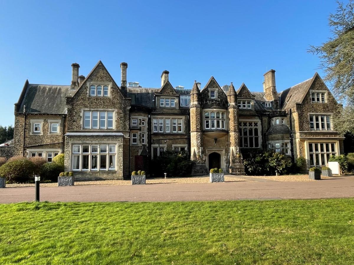 Hartsfield Manor Hotel Dorking Exterior foto