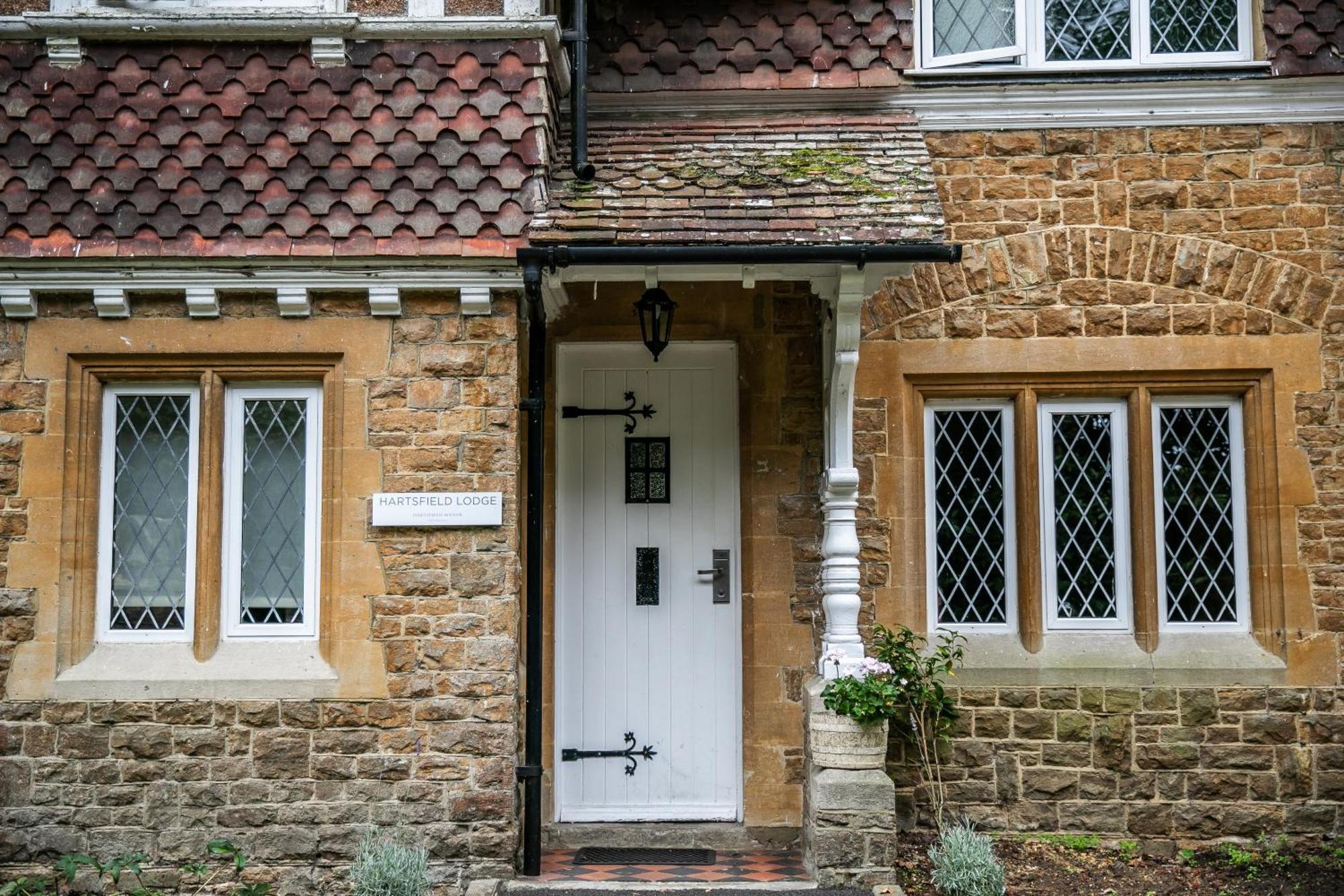 Hartsfield Manor Hotel Dorking Exterior foto