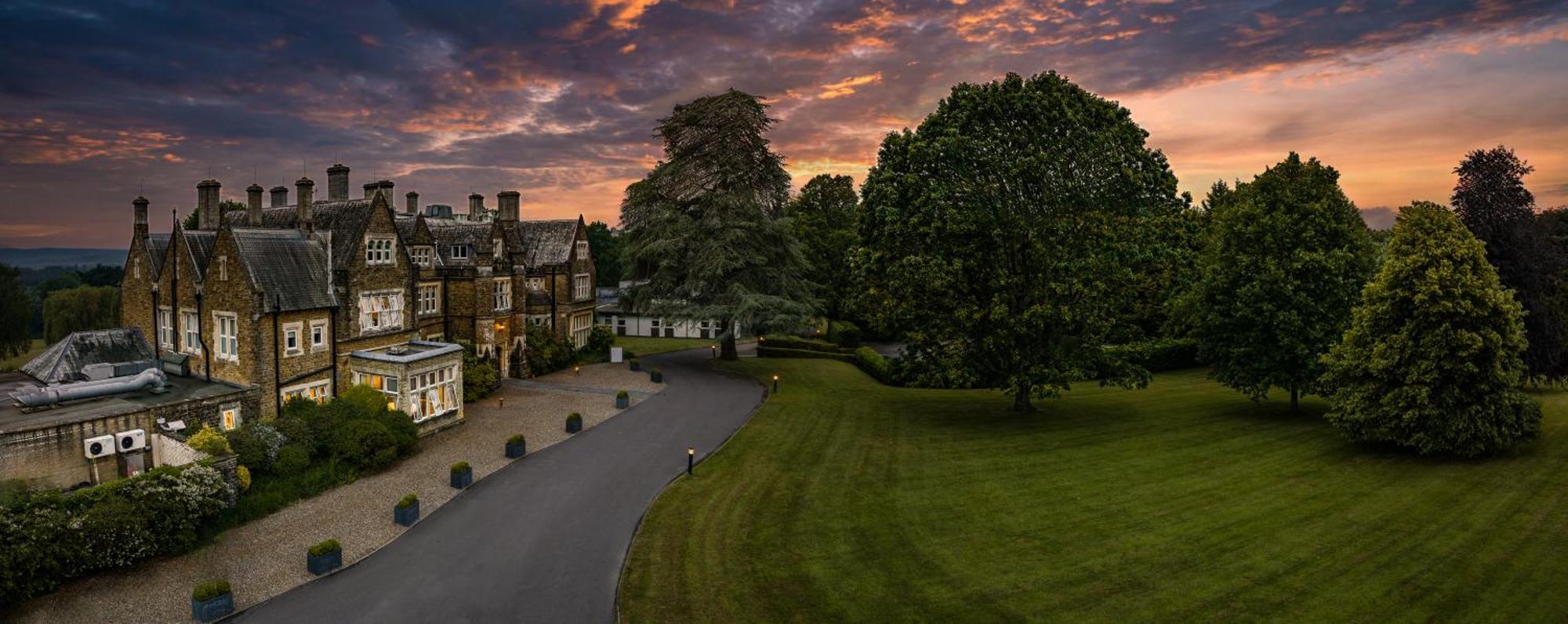 Hartsfield Manor Hotel Dorking Exterior foto